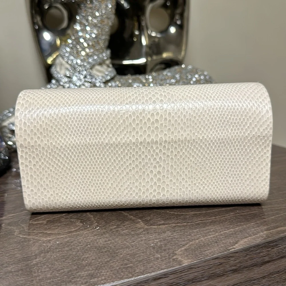Jimmy Choo Sunglasses Case - Picture 4 of 7